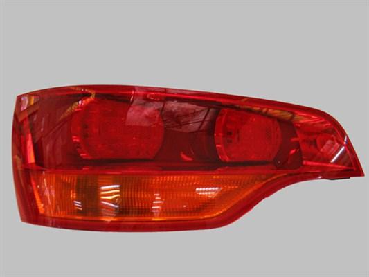 Magneti Marelli 714027330702 - Combination Rearlight www.parts5.com