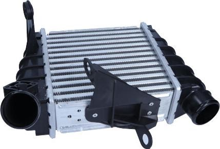 Maxgear AC688946 - Intercooler, compresor www.parts5.com