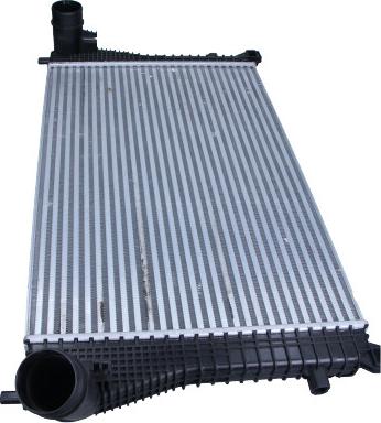 Maxgear AC630047 - Intercooler, compresor www.parts5.com