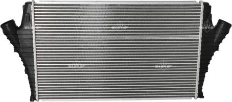 NRF 30858 - Intercooler, compresor www.parts5.com