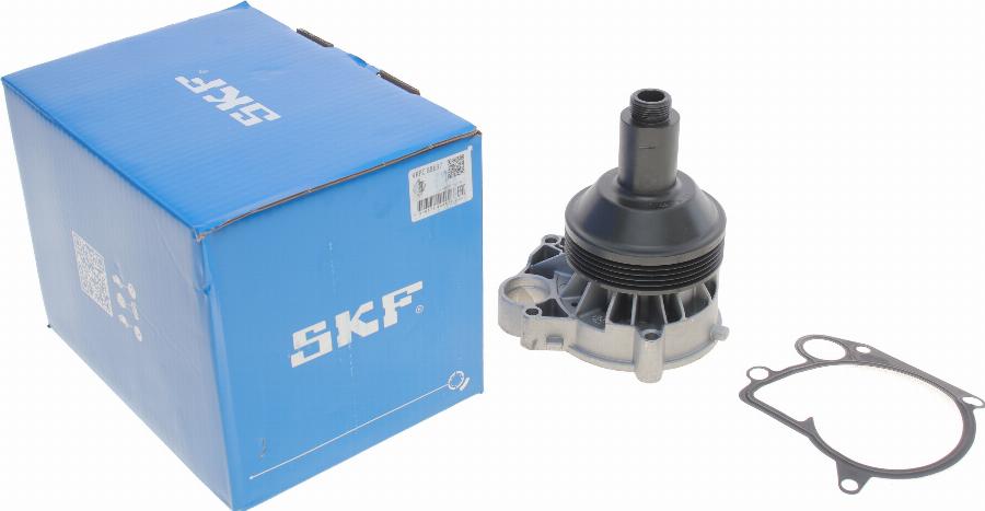 SKF VKPC 88637 - Pompe à eau www.parts5.com