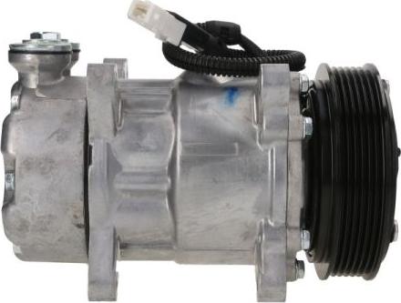 Thermotec KTT090077 - Compressor, air conditioning www.parts5.com