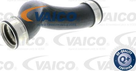 VAICO V10-2696 - Charger Intake Air Hose www.parts5.com