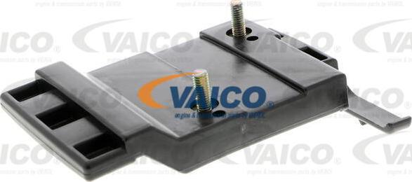 VAICO V30-0235 - Uchwyt, zderzak www.parts5.com