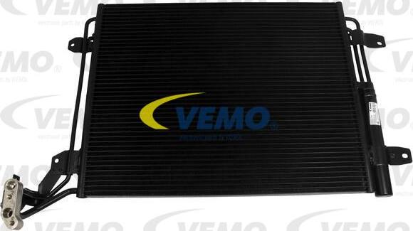 Vemo V15-62-1038 - Condenser, air conditioning parts5.com
