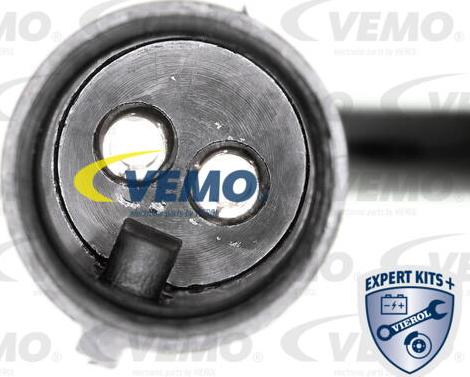 Vemo V10-72-7802 - Sensor, wheel speed parts5.com