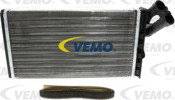 Vemo V22-61-0003 - Heat Exchanger, interior heating www.parts5.com